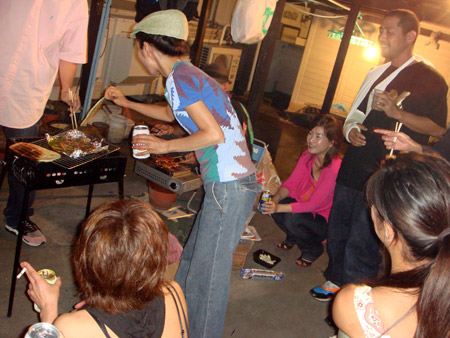 jud à Hiroshima - barbecue sur le toit