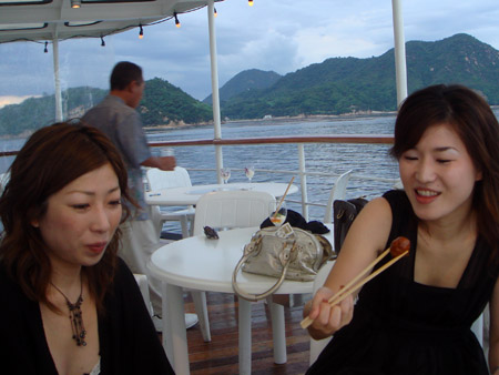 jud à Hiroshima - soirée sur un bateau
